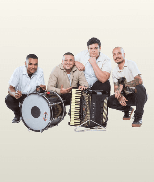Trio Alvorada com sanfona, zabumba, triângulo e baixo